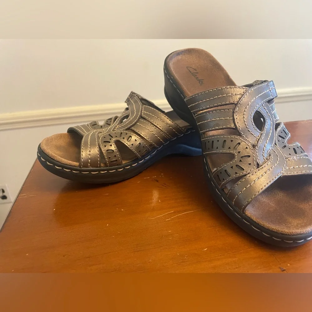 Clarks Bendables Metallic Taupe Leather Slip-On Wedge Sandals